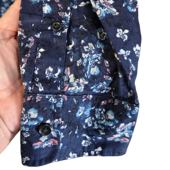 Club Monaco Dark Floral Slim Fit Shirt Size Med - Picture 3 of 6